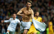 Ronaldo vẫn tiếp tục được báo chí ca ngợi vì bản lĩnh thép