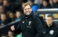 HLV Klopp sẽ nhận án phạt từ FA do hành động quá khích