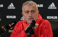 Mourinho lên tiếng bảo vệ học trò trước phong độ thê thảm