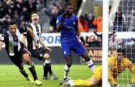 Vì sao Chelsea thua nhục trước Newcastle